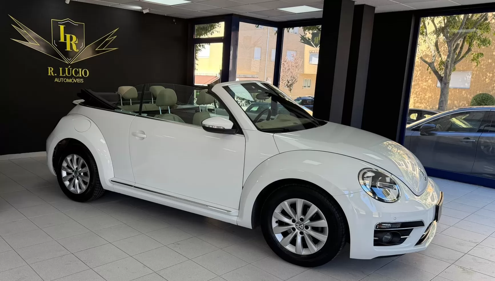 VW New Beetle Cabriolet 1.4 TSI Sport DSG - foto 8