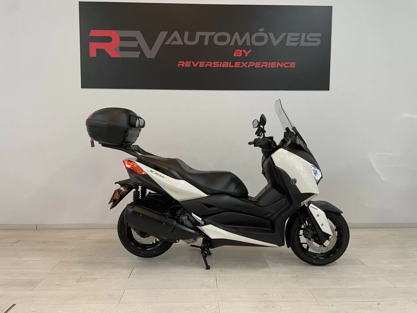 Yamaha X-Max 300