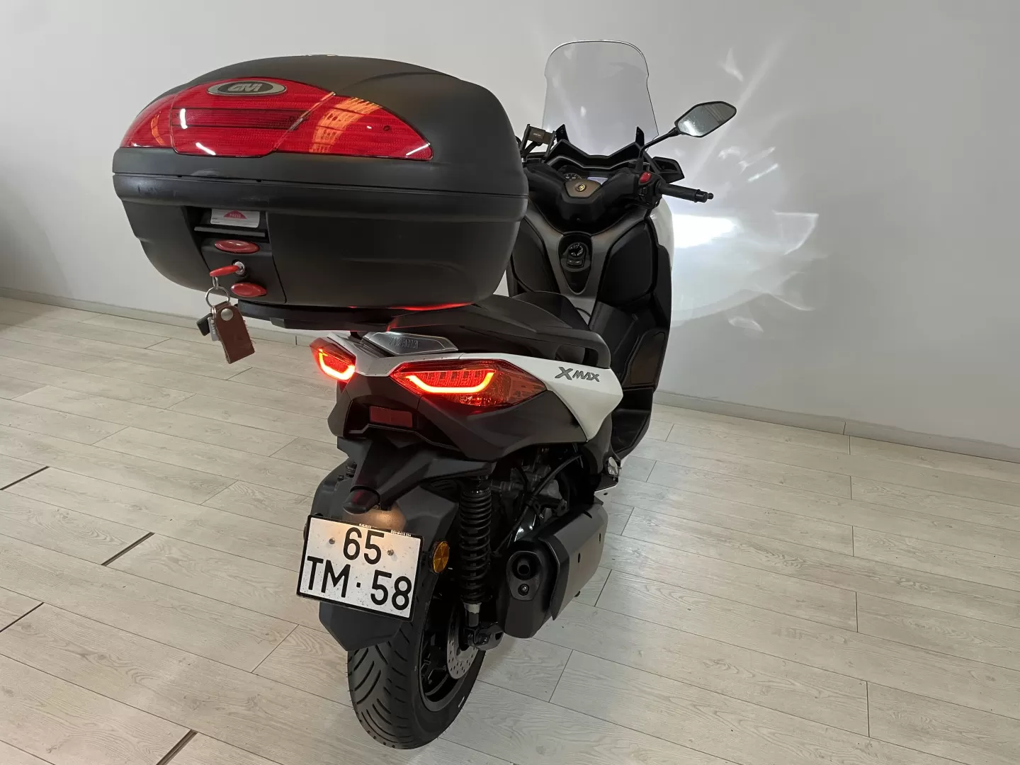 Yamaha X-Max 300 - foto 5