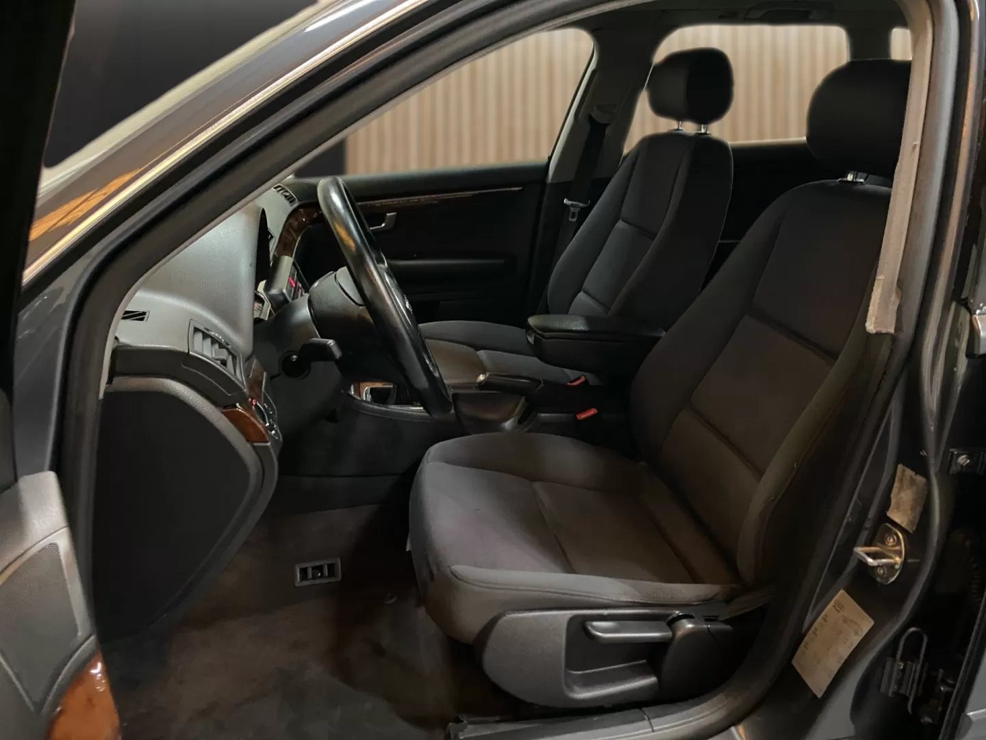 Audi A4 Avant 1.9 TDI m6 - foto 7