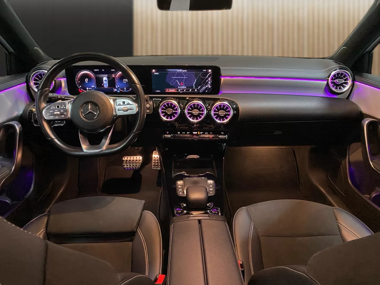Mercedes-Benz A 180 d AMG Line Aut. - foto 8