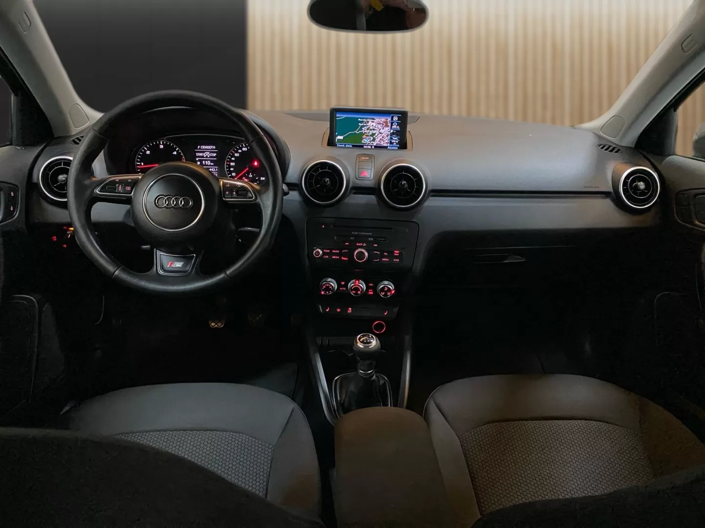 Audi A1 Sportback 1.6 TDI S-line - foto 8
