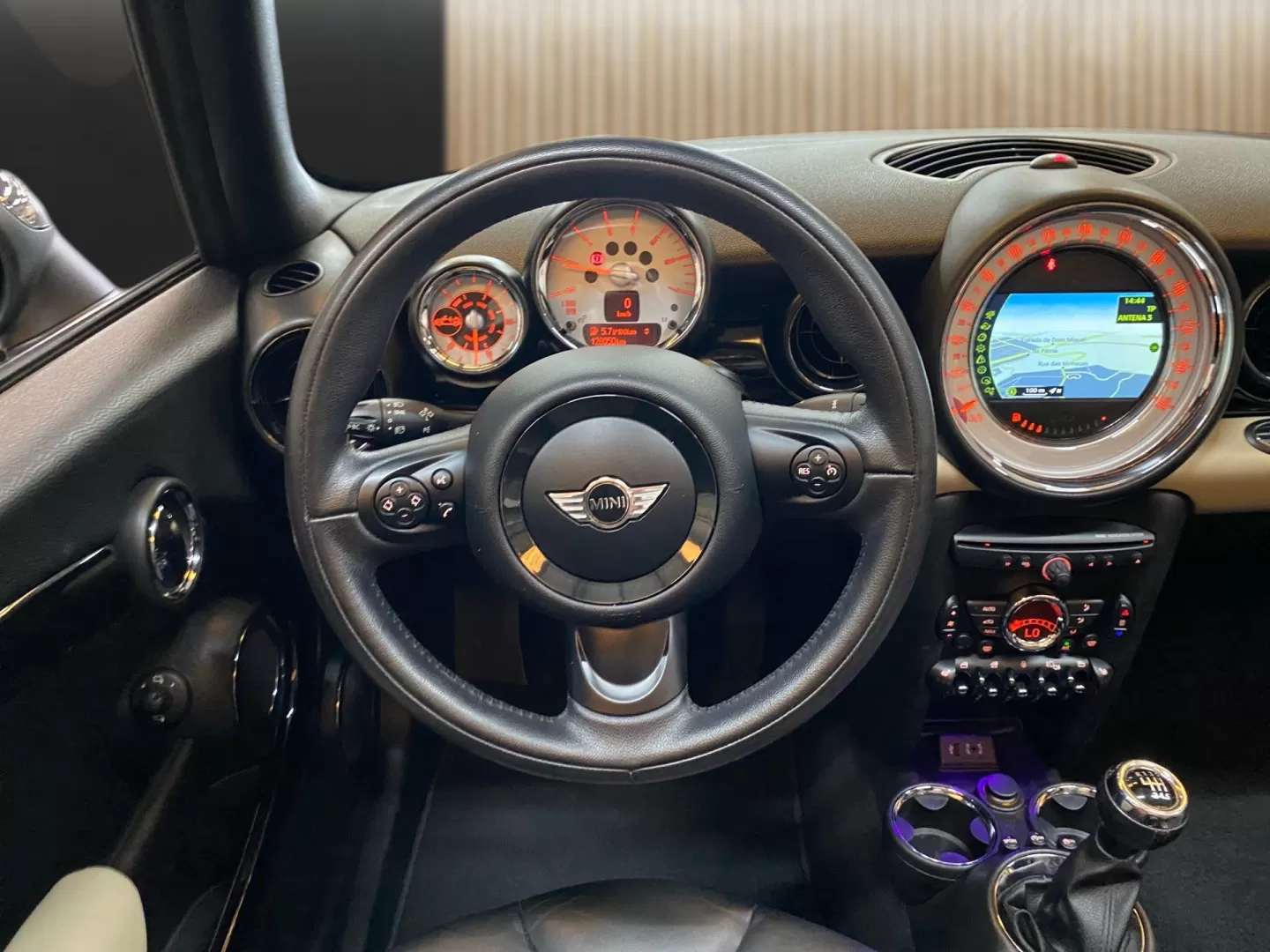 MINI Cabrio Cooper D - foto 8