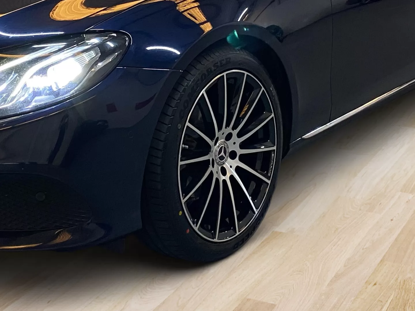 Mercedes-Benz E 220 d Avantgarde - foto 6