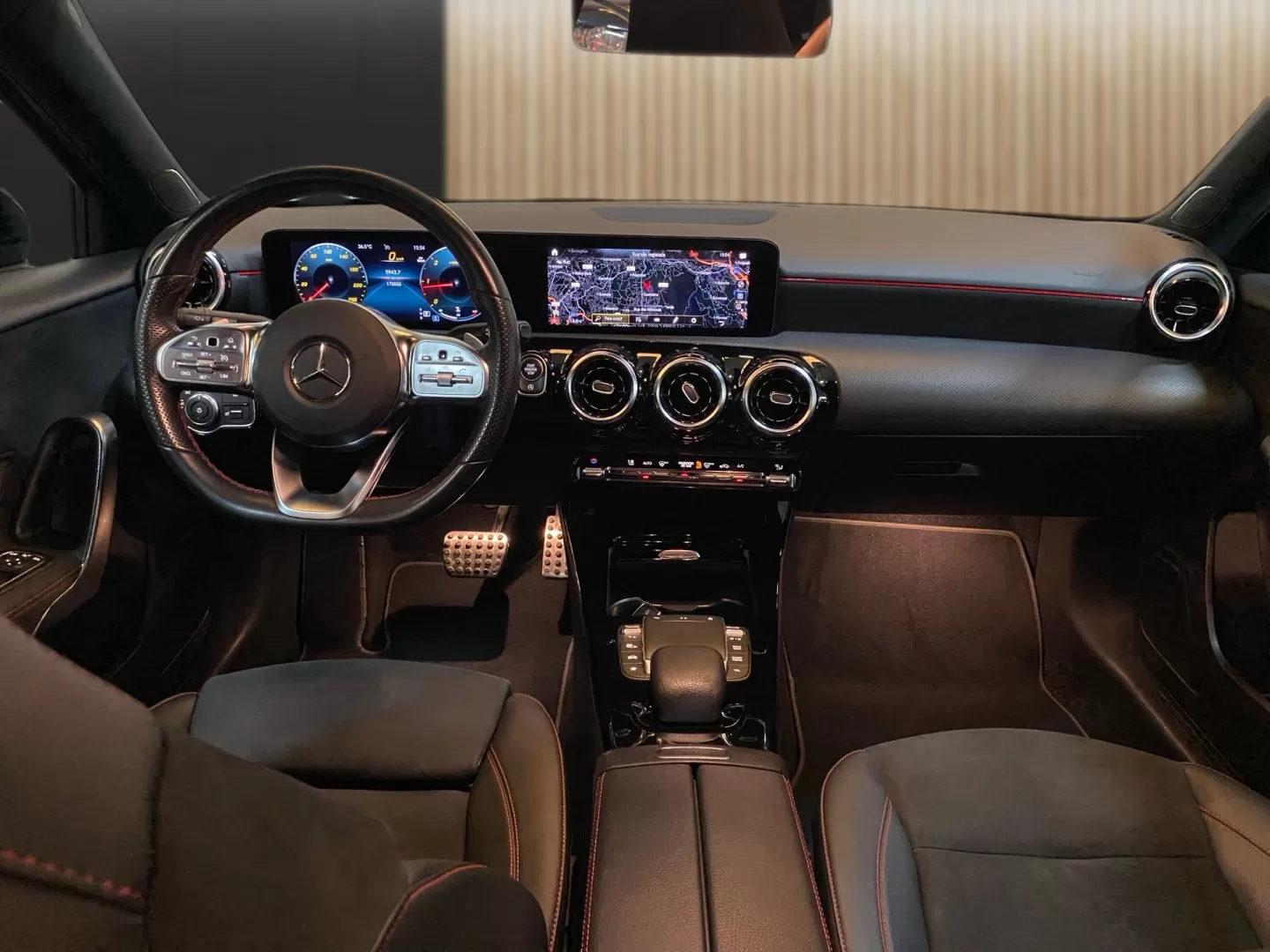 Mercedes-Benz A 180 d AMG Line Aut. - foto 8