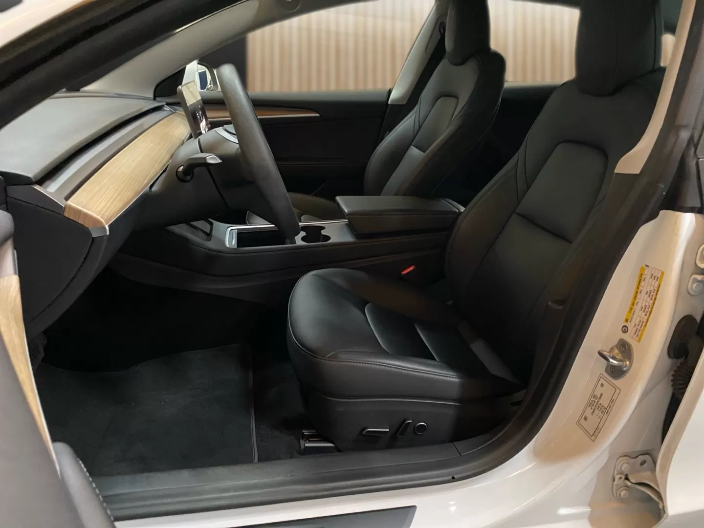 Tesla Model 3 Standard Range Plus RWD - foto 7