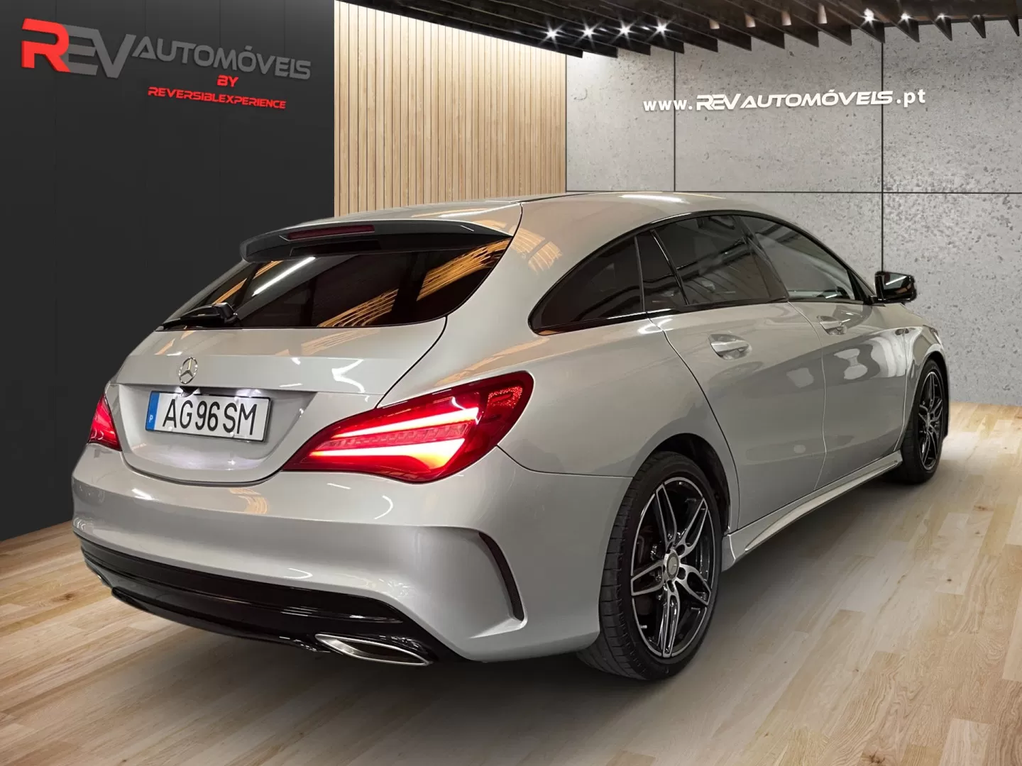 Mercedes-Benz CLA 180 d Shooting Brake AMG Line - foto 3