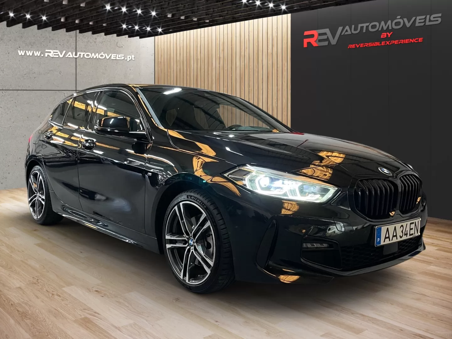 BMW 116 d Pack Desportivo M Auto - foto 2