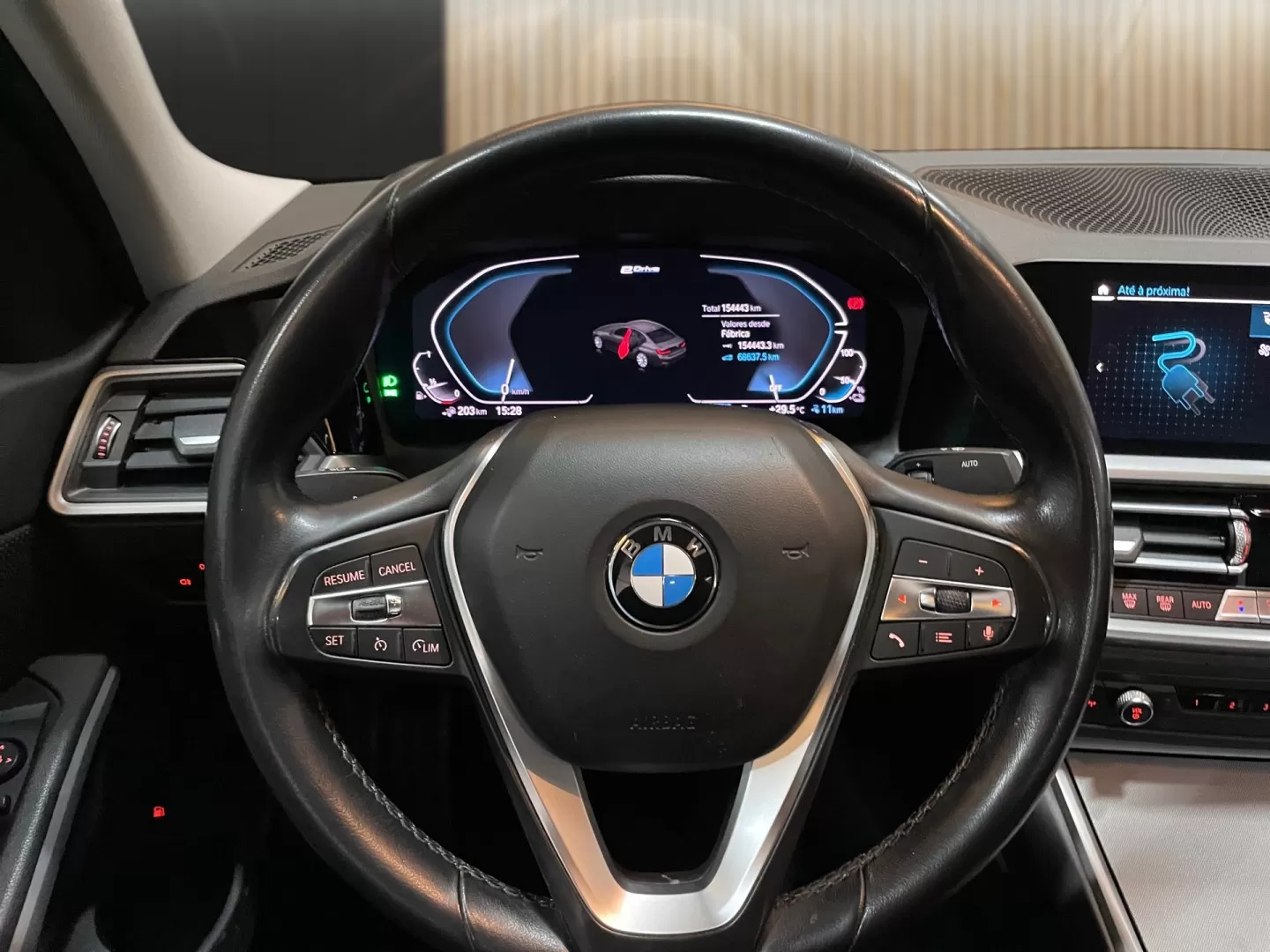 BMW 330e LINE SPORT - foto 8