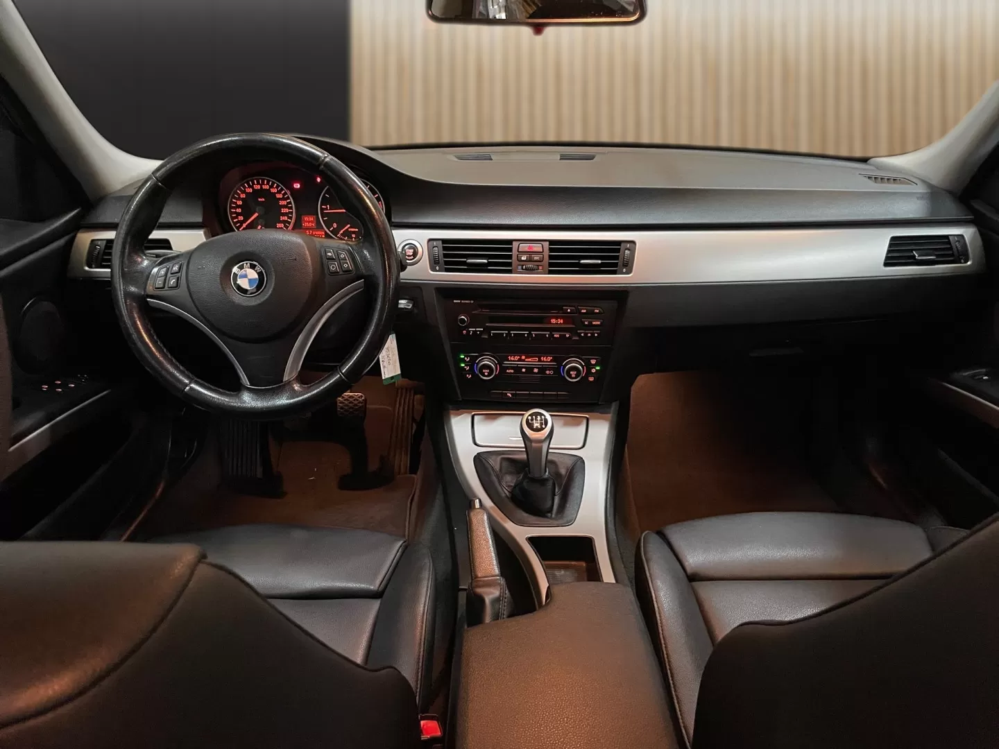 BMW 320 d Exclusive - foto 7