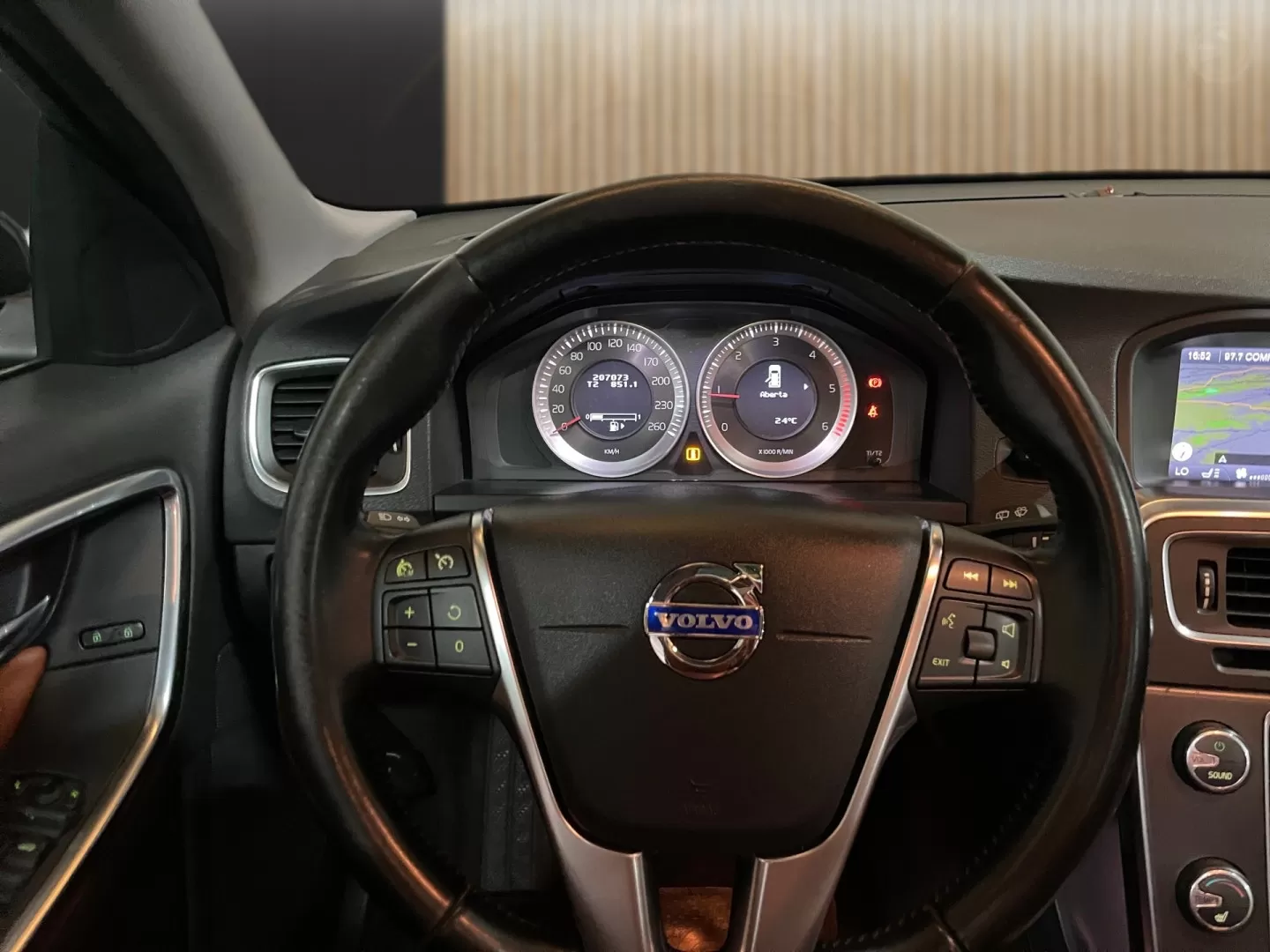 Volvo V60 1.6 D2 Summum Eco - foto 8