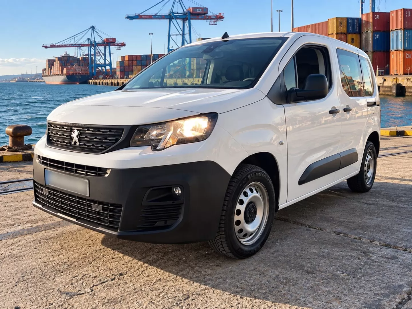 Peugeot  Partner 1.5 Blue-HDI L1 Premium 3L