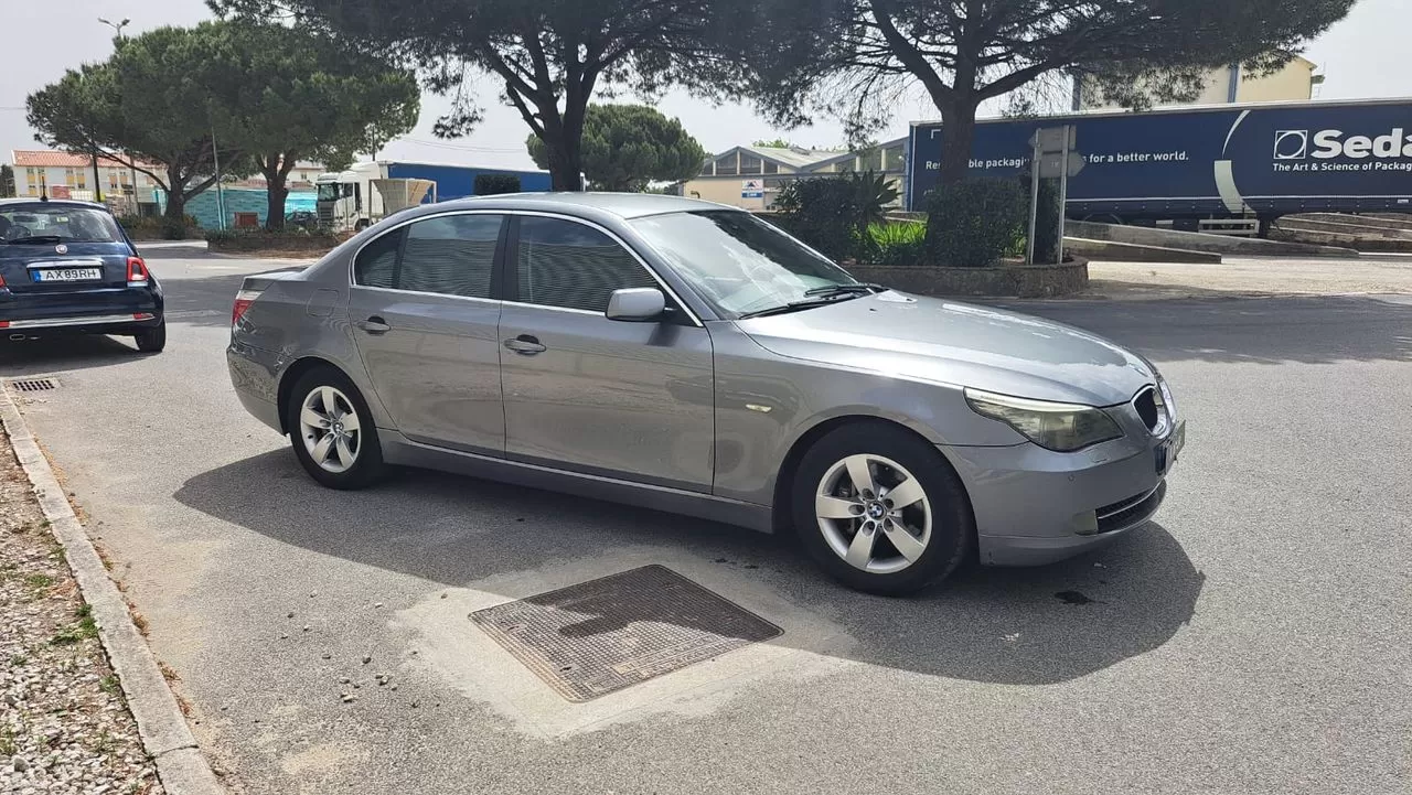 BMW 520 d Executive - foto 4