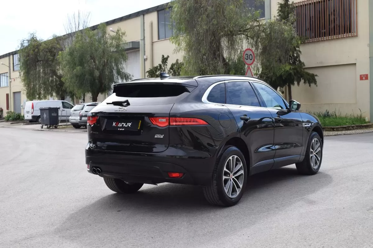 Jaguar F-Pace 2.0 i4D R-Sport AWD - foto 4