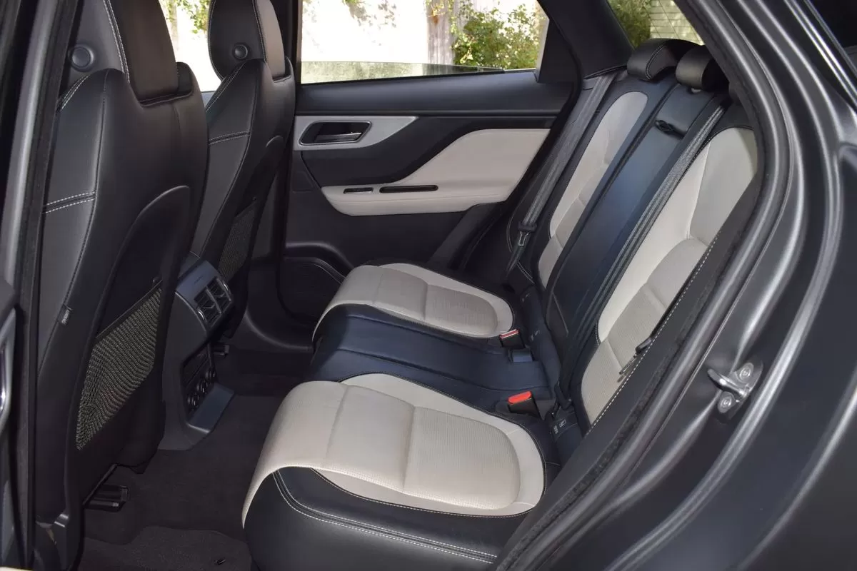Jaguar F-Pace 2.0 i4D R-Sport AWD - foto 7