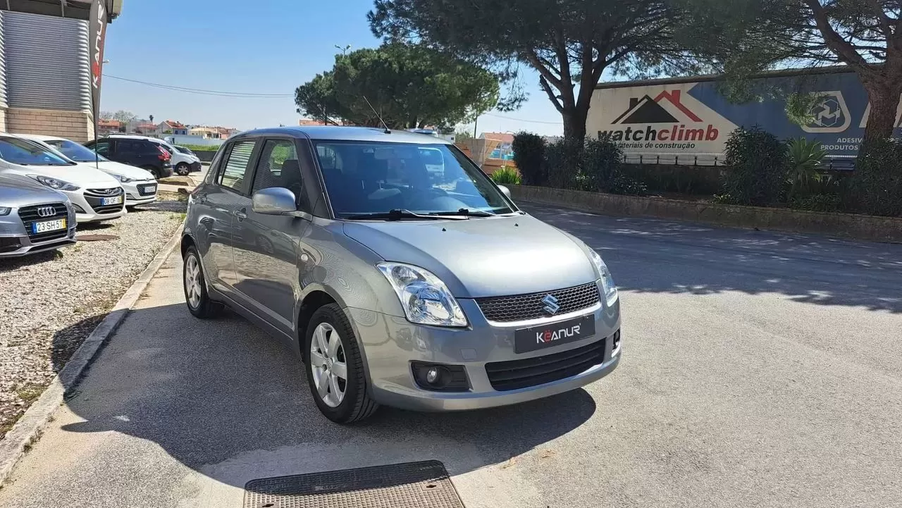 Suzuki Swift 1.3 DDiS GL - foto 3