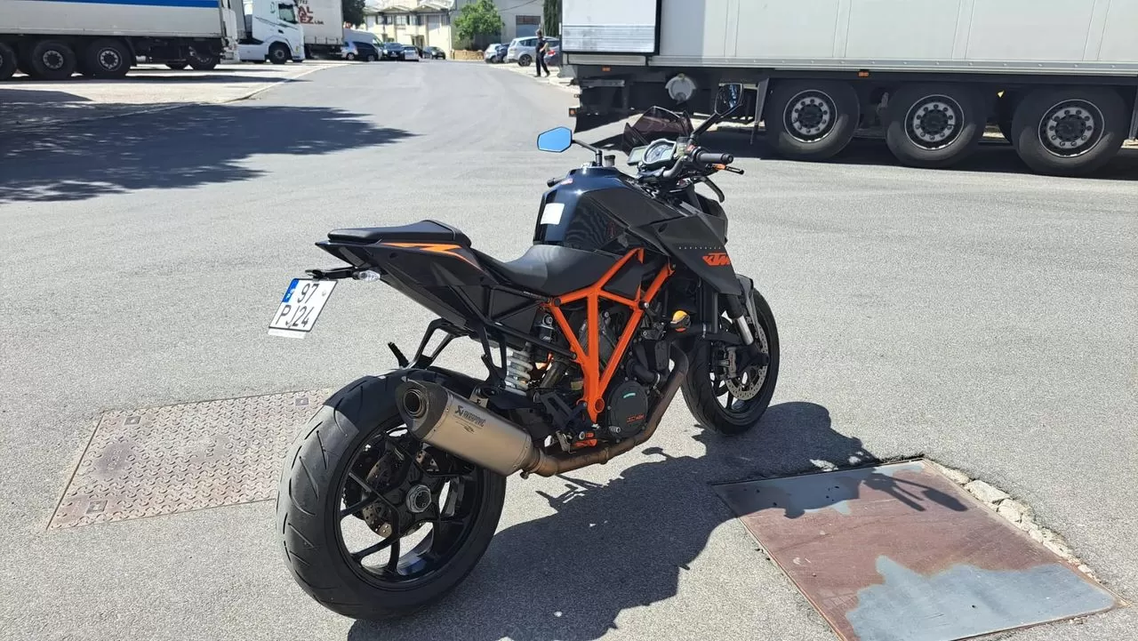 KTM Superduke 1290 R - foto 4