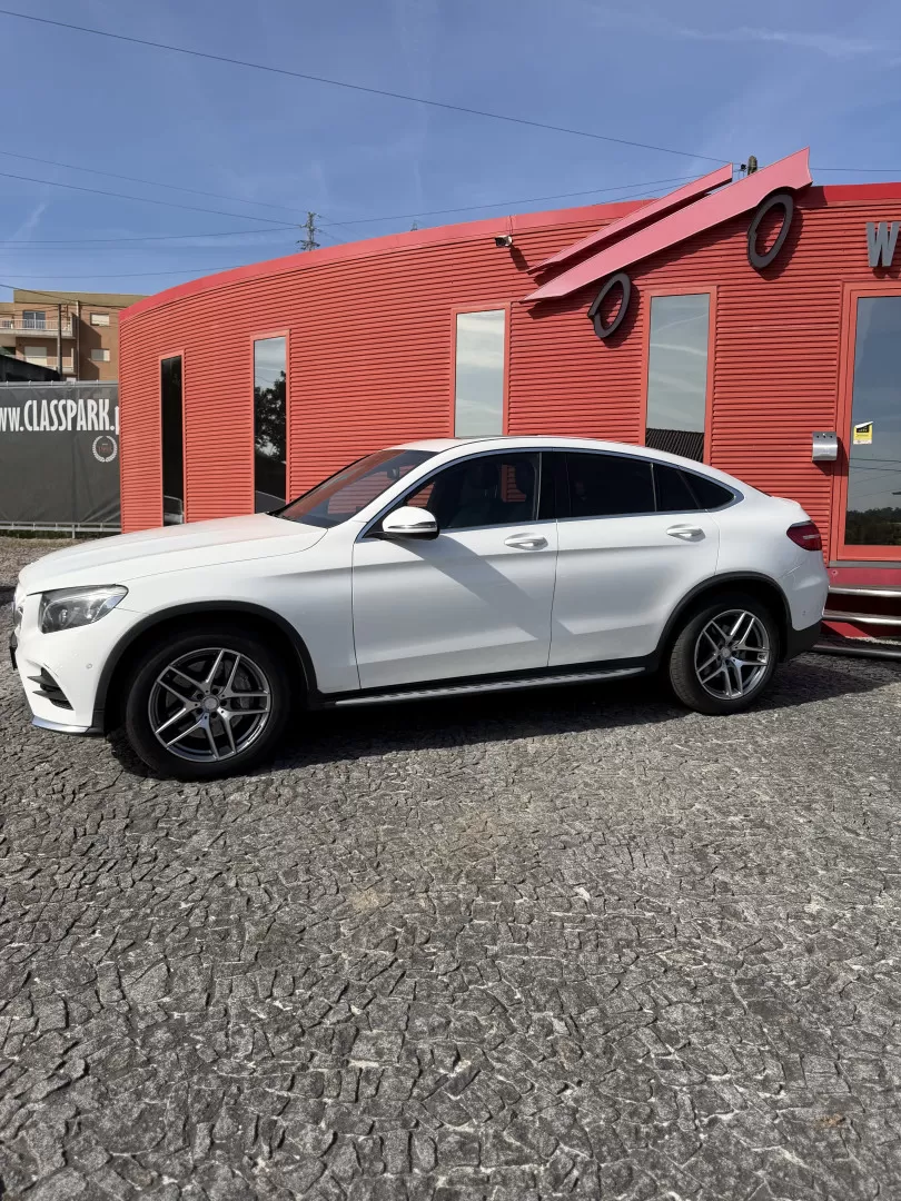 Mercedes-Benz GLC 220 d 4Matic 9G-TRONIC AMG Line - foto 3