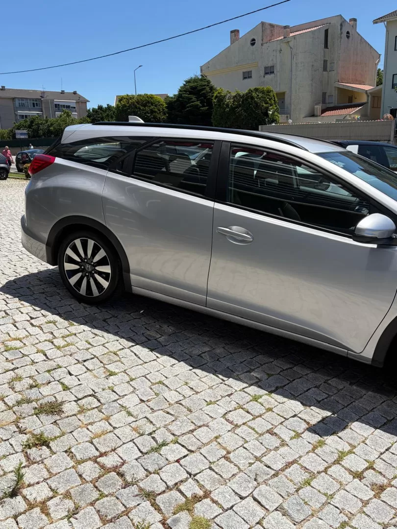 Honda Civic Tourer 1.6 i-DTEC Elegance Connect Navi - foto 8