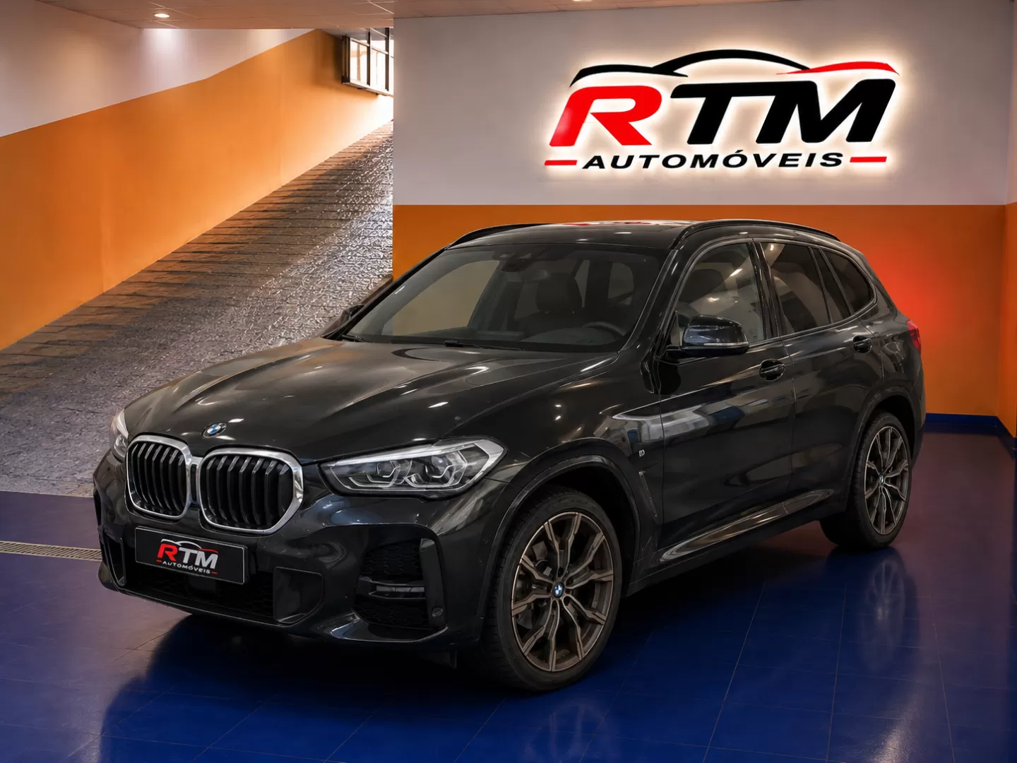 BMW X1 16 d sDrive Pack M Auto - foto 2