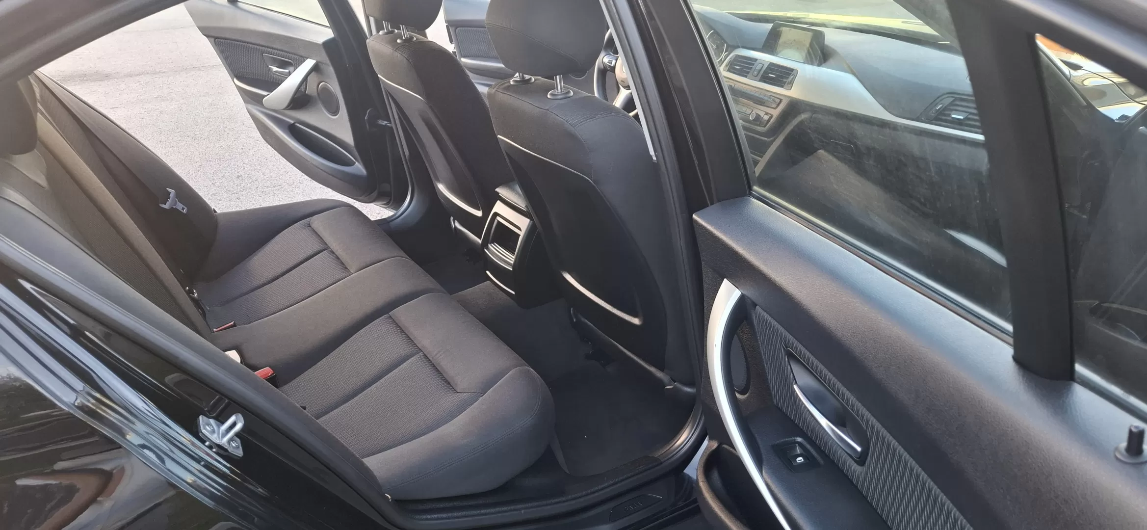 BMW 320 d Line Sport - foto 8