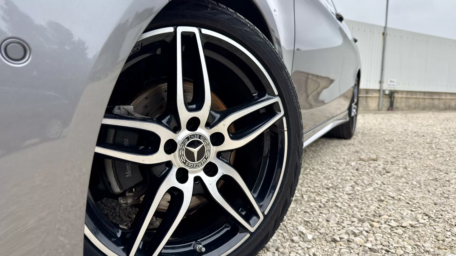 Mercedes-Benz CLA 200 d Shooting Brake AMG Line Aut. - foto 2