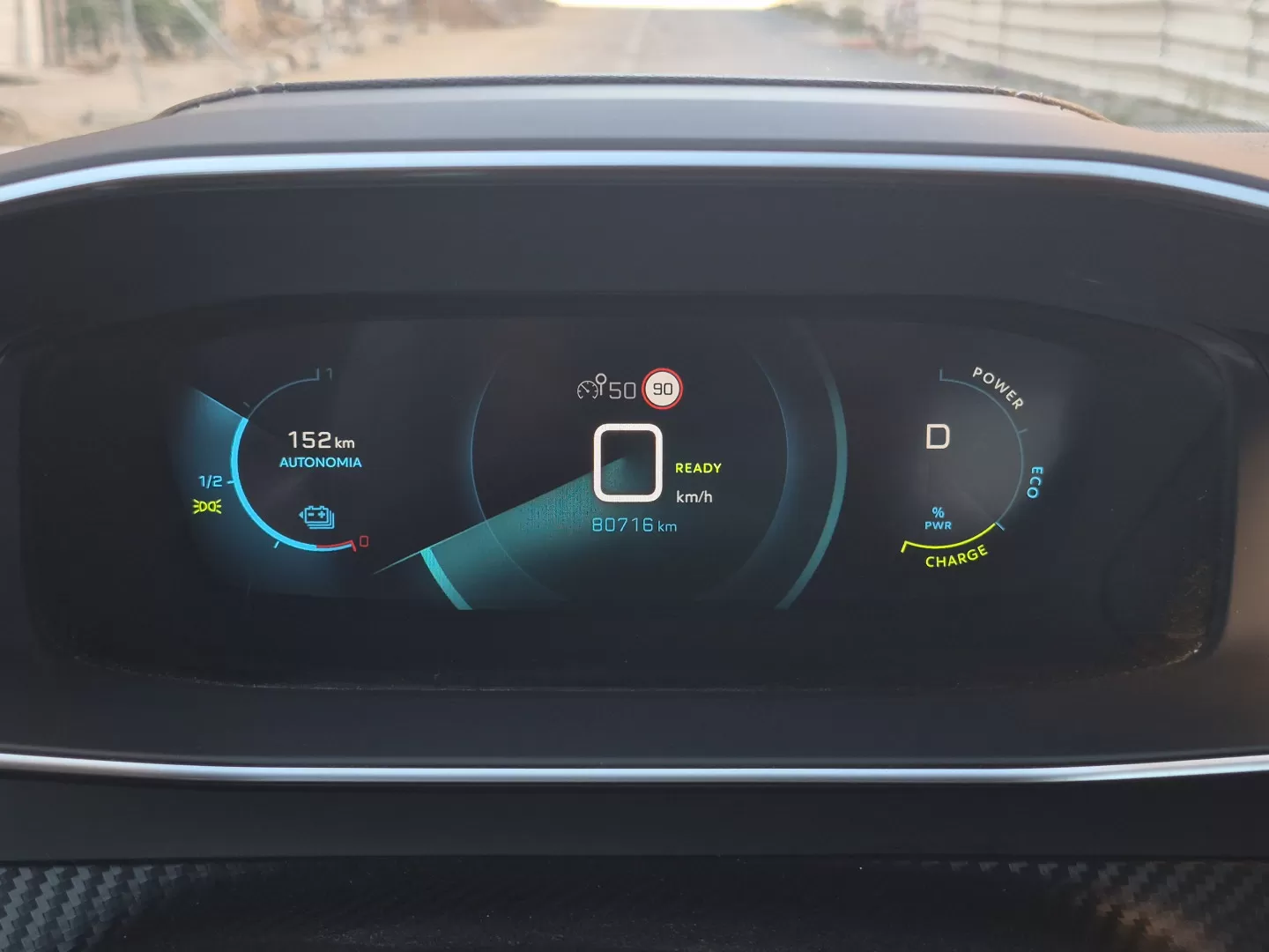 Peugeot e-2008 50 kWh GT Pack - foto 7