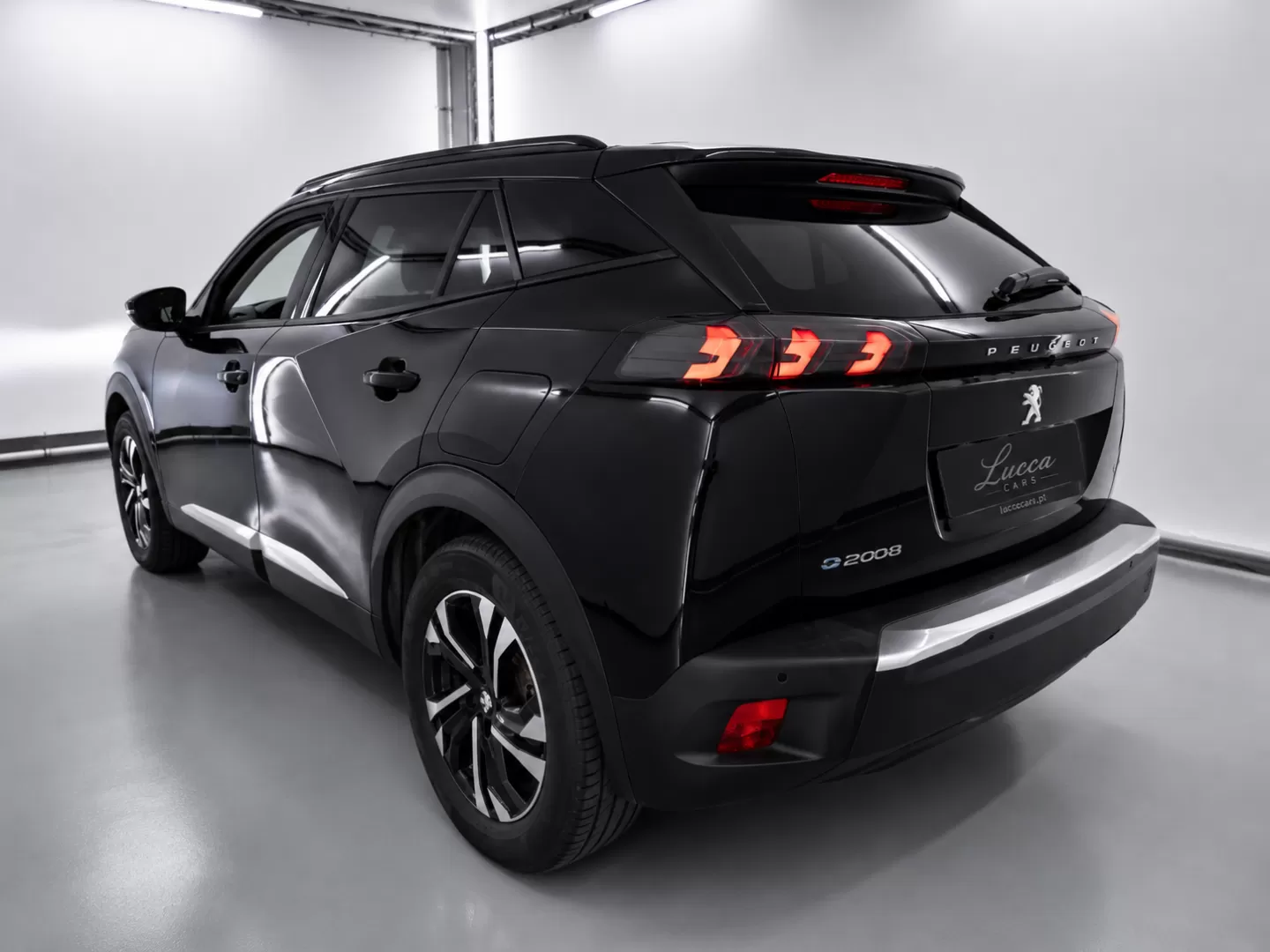Peugeot e-2008 50 kWh Allure - foto 4