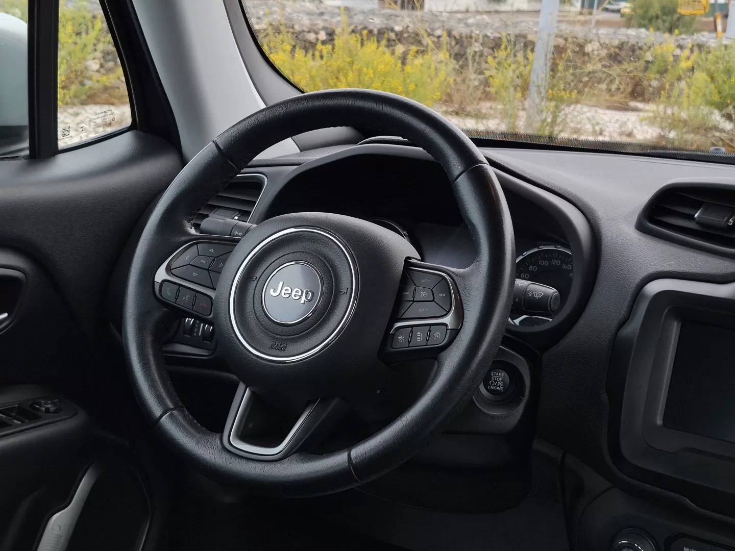 Jeep Renegade 1.6 MJD Limited - foto 8