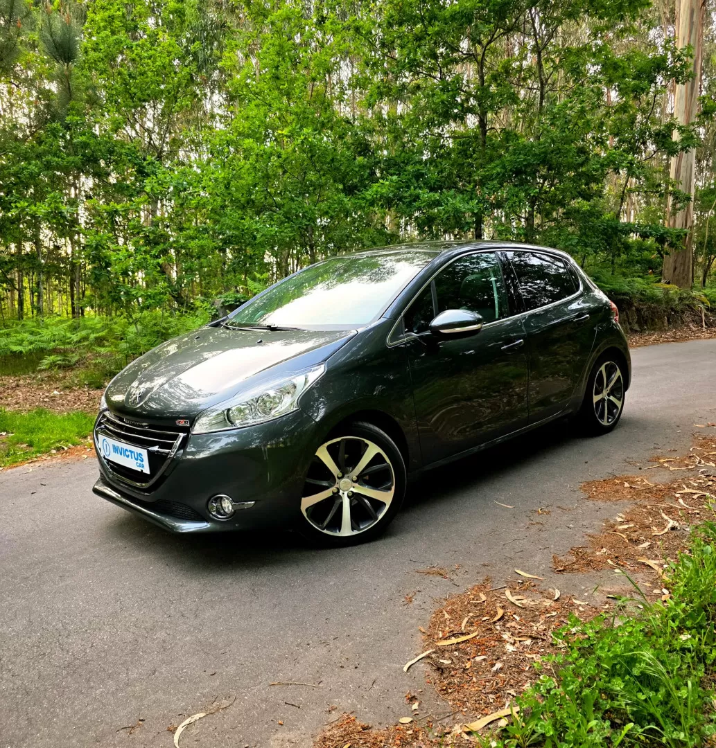 Peugeot 208 1.6 BlueHDi Allure - foto 2
