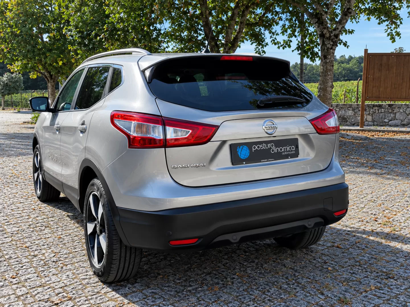 Nissan Qashqai 1.5 dCi N-Connecta 18 - foto 6