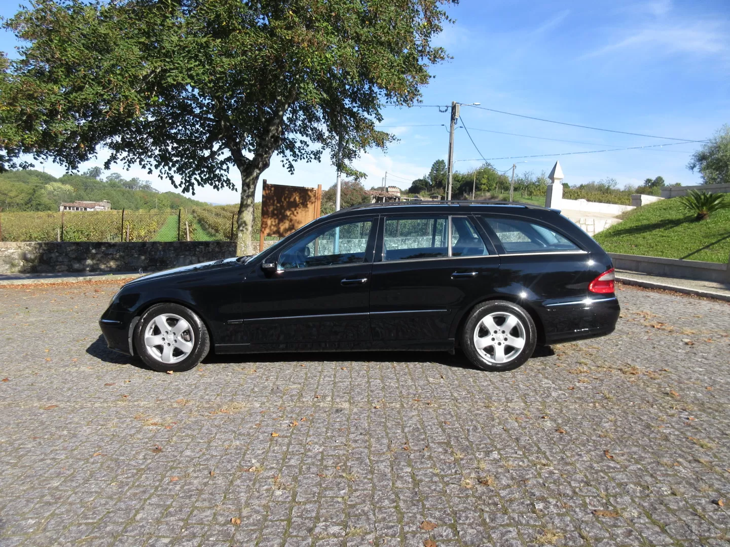 Mercedes-Benz E 220 CDi Avantgarde - foto 4