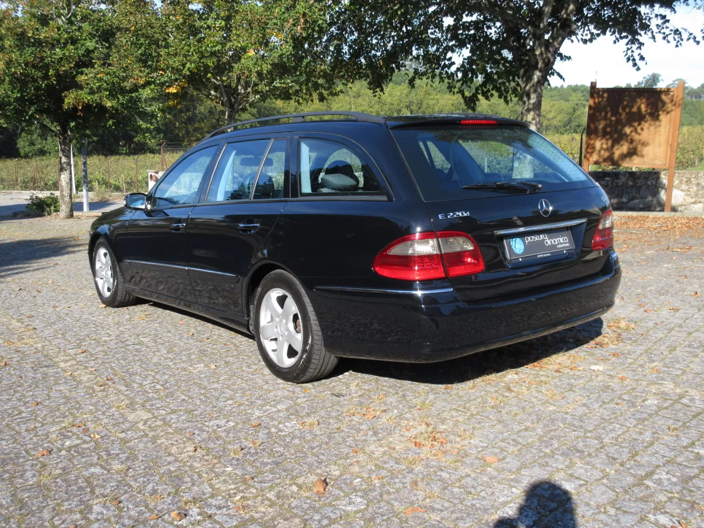 Mercedes-Benz E 220 CDi Avantgarde - foto 6