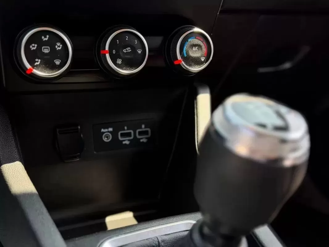 Renault Clio 1.0 TCe Exclusive - foto 6
