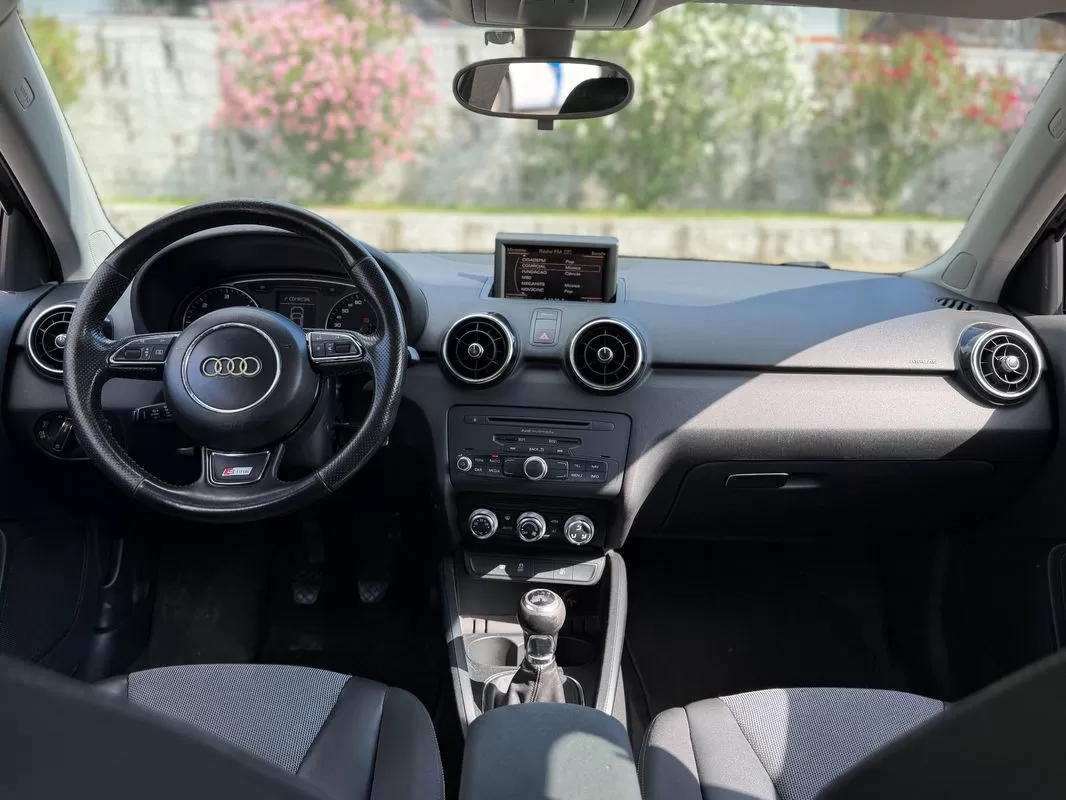 Audi A1 Sportback  1 6 Tdi S Line Edition - foto 4