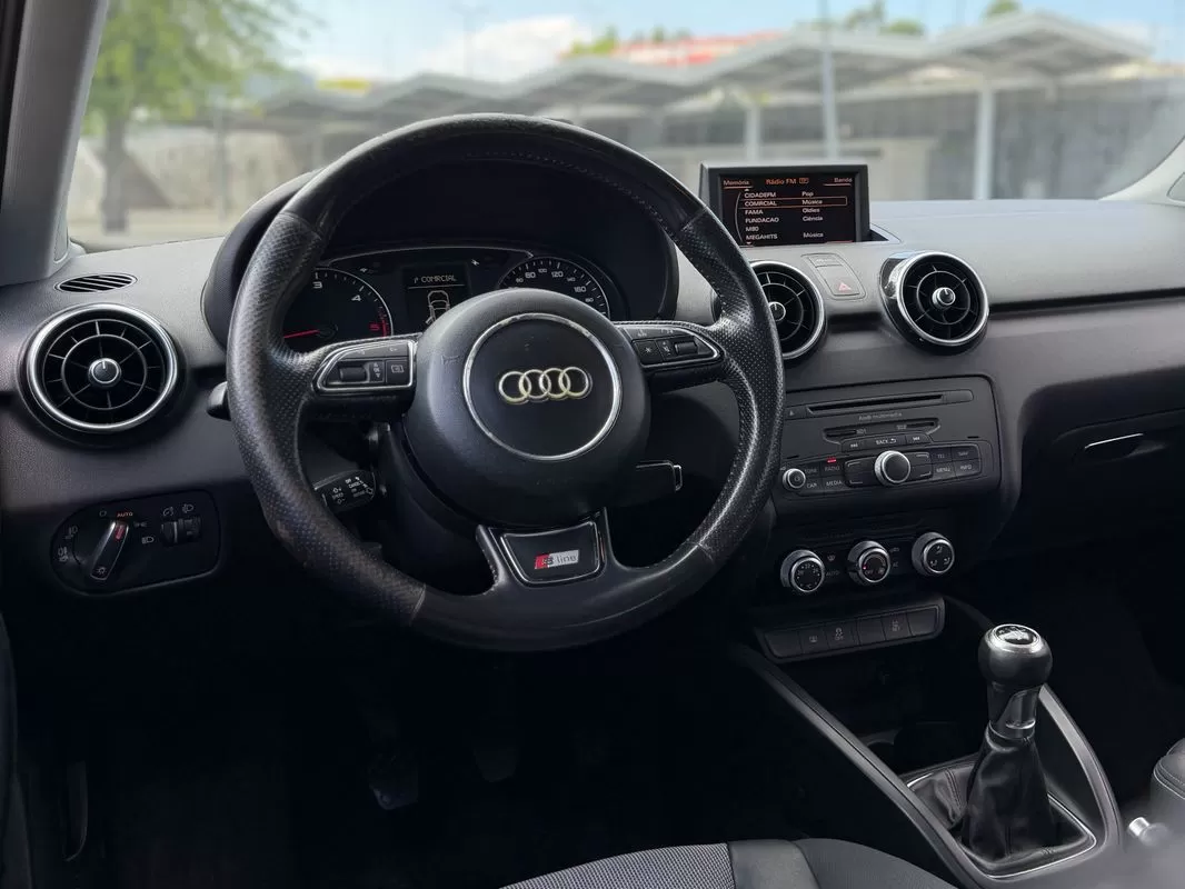 Audi A1 Sportback  1 6 Tdi S Line Edition - foto 5