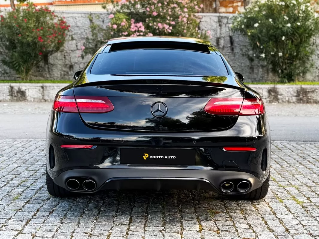 Mercedes-Benz E 220  D 9g  Tronic Amg Line - foto 4