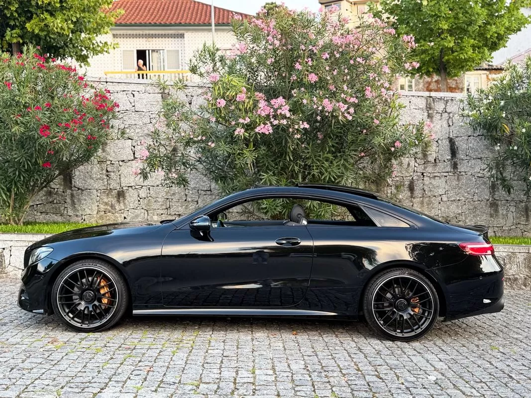 Mercedes-Benz E 220  D 9g  Tronic Amg Line - foto 5