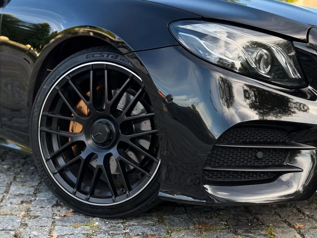 Mercedes-Benz E 220  D 9g  Tronic Amg Line - foto 6