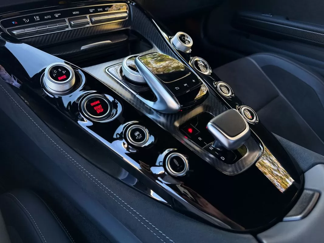 Mercedes-Benz AMG GT R - foto 8