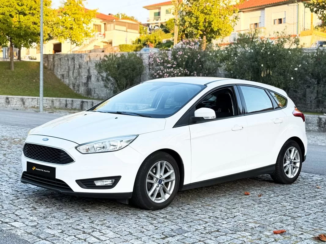Ford Focus 1.5 TDCi Titanium - foto 3