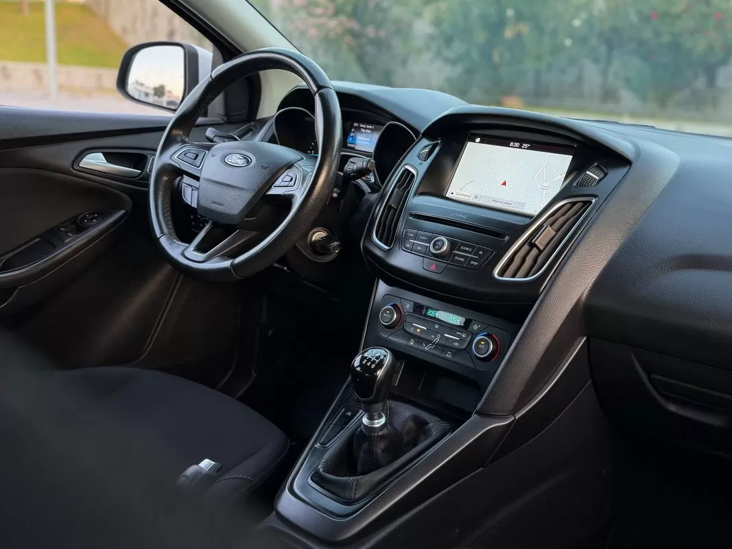 Ford Focus 1.5 TDCi Titanium - foto 7