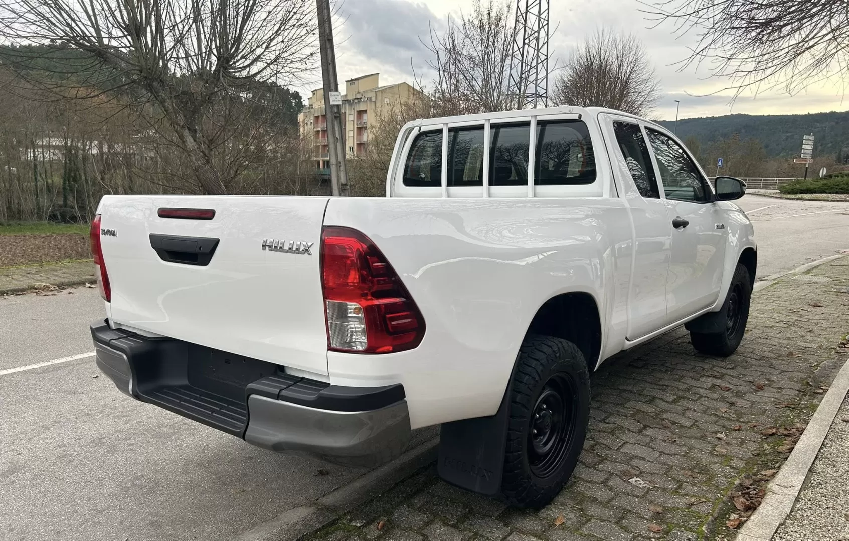 Toyota  Hilux 4x4  IVA dedutivel  D4D - foto 4