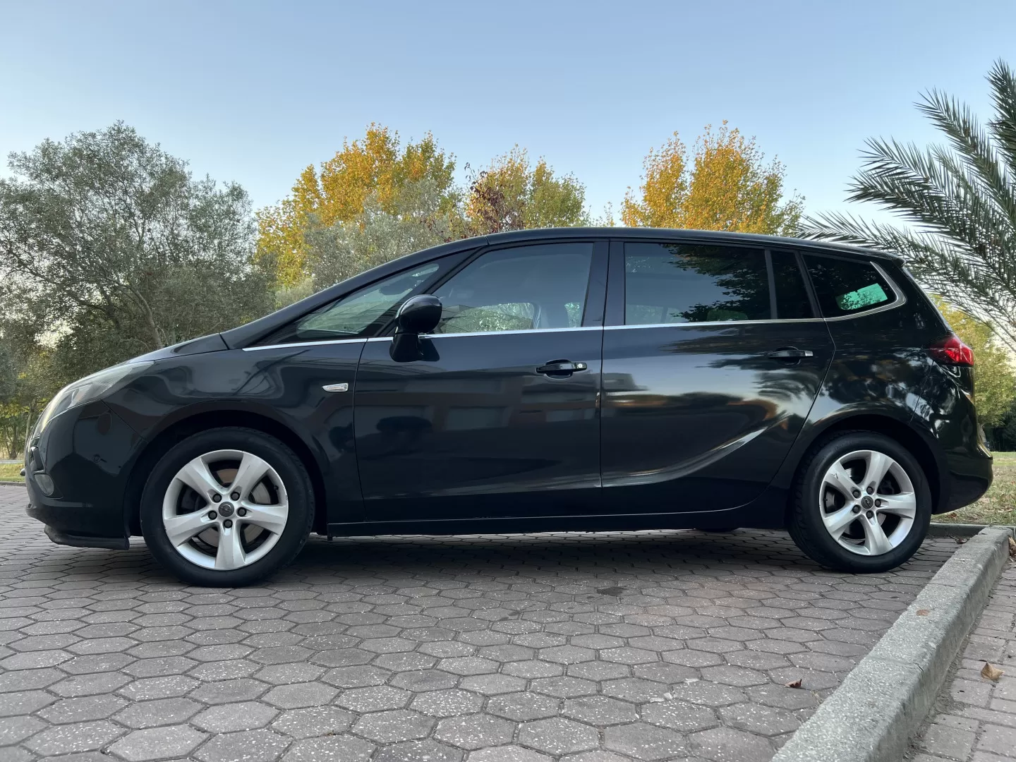 Opel Zafira 2.0 CDTi Cosmo S/S - foto 5