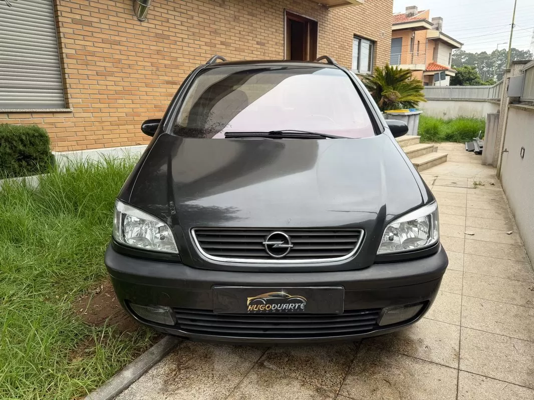 Opel Zafira 2.0 DTi Elegance - foto 2