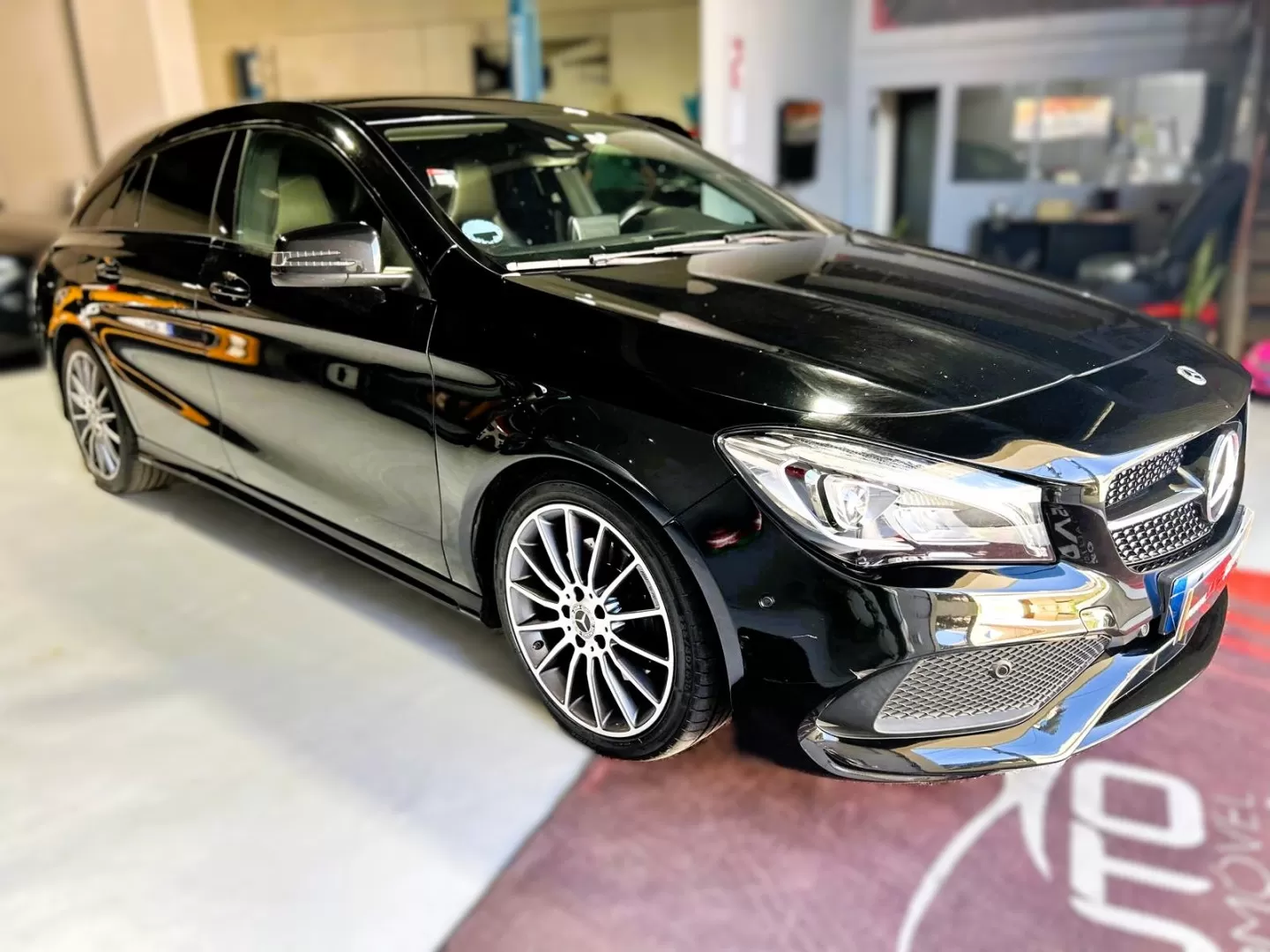 Mercedes-Benz CLA 220 d Shooting Brake AMG Line Aut. - foto 5