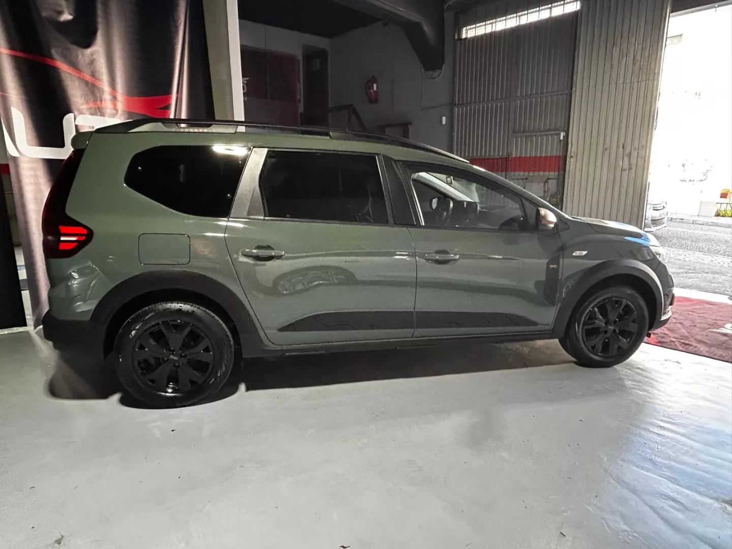 Dacia Jogger 1.0 ECO-G Extreme 7L Bi-Fuel - foto 6