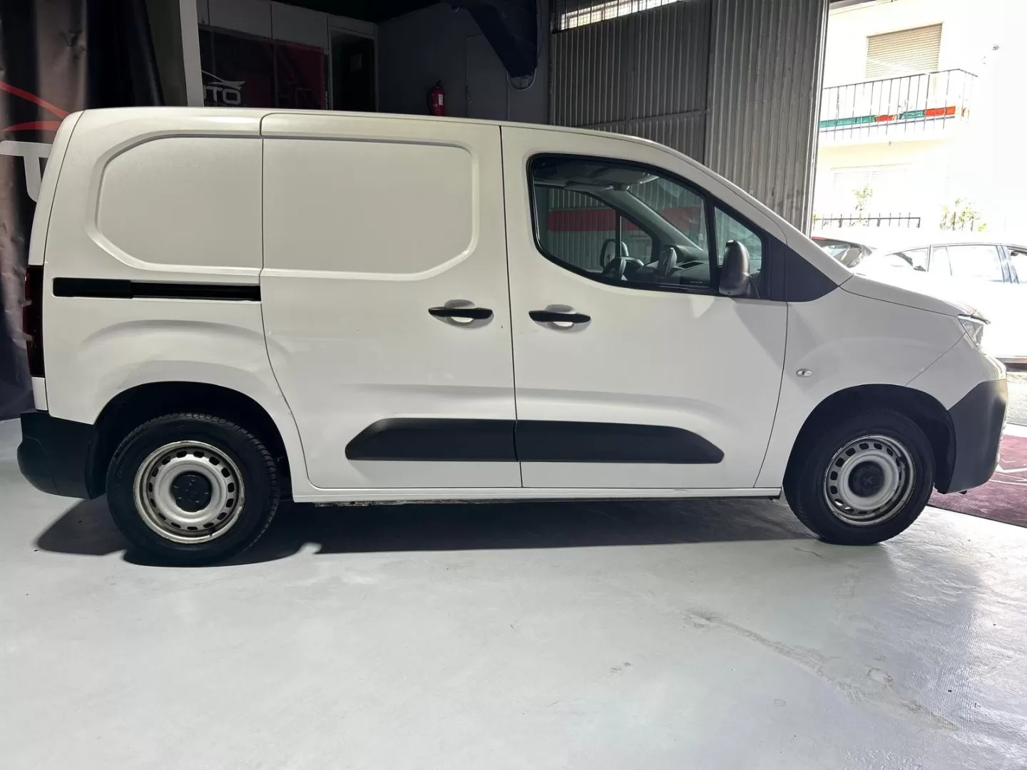 Peugeot  PARTNER - foto 5