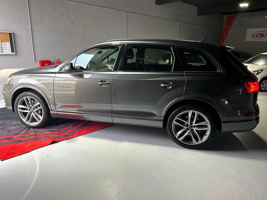 Audi Q7 3.0 TDI quattro S-line Tiptronic 7L - foto 2