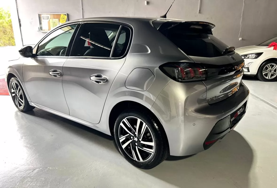 Peugeot 208  Puretech 100 Allure - foto 3